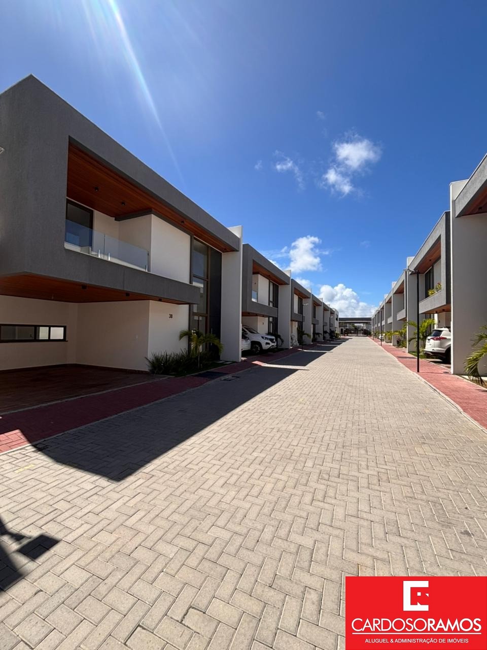 Casa, 4 quartos, 240 m² - Foto 2