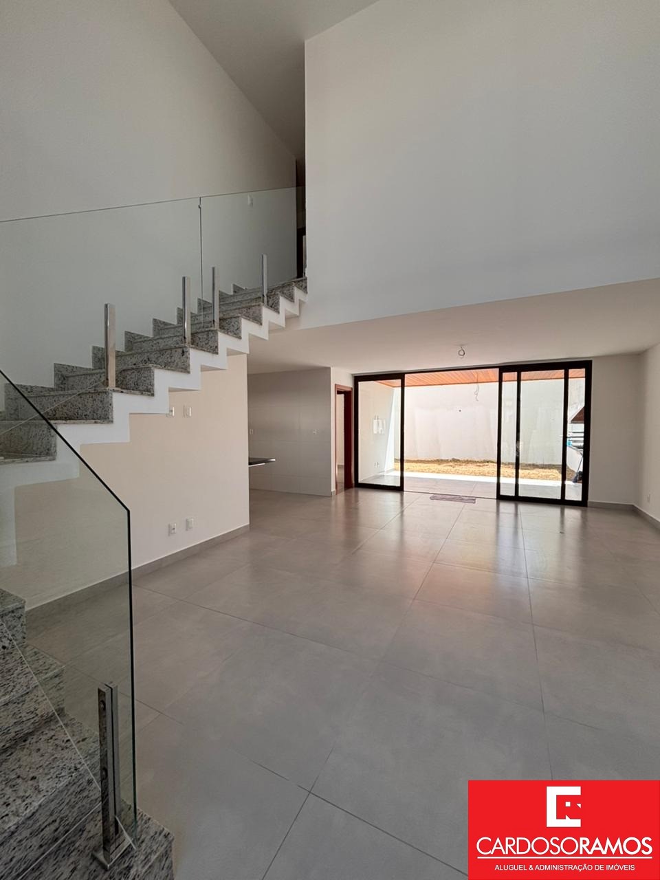 Casa, 4 quartos, 240 m² - Foto 5