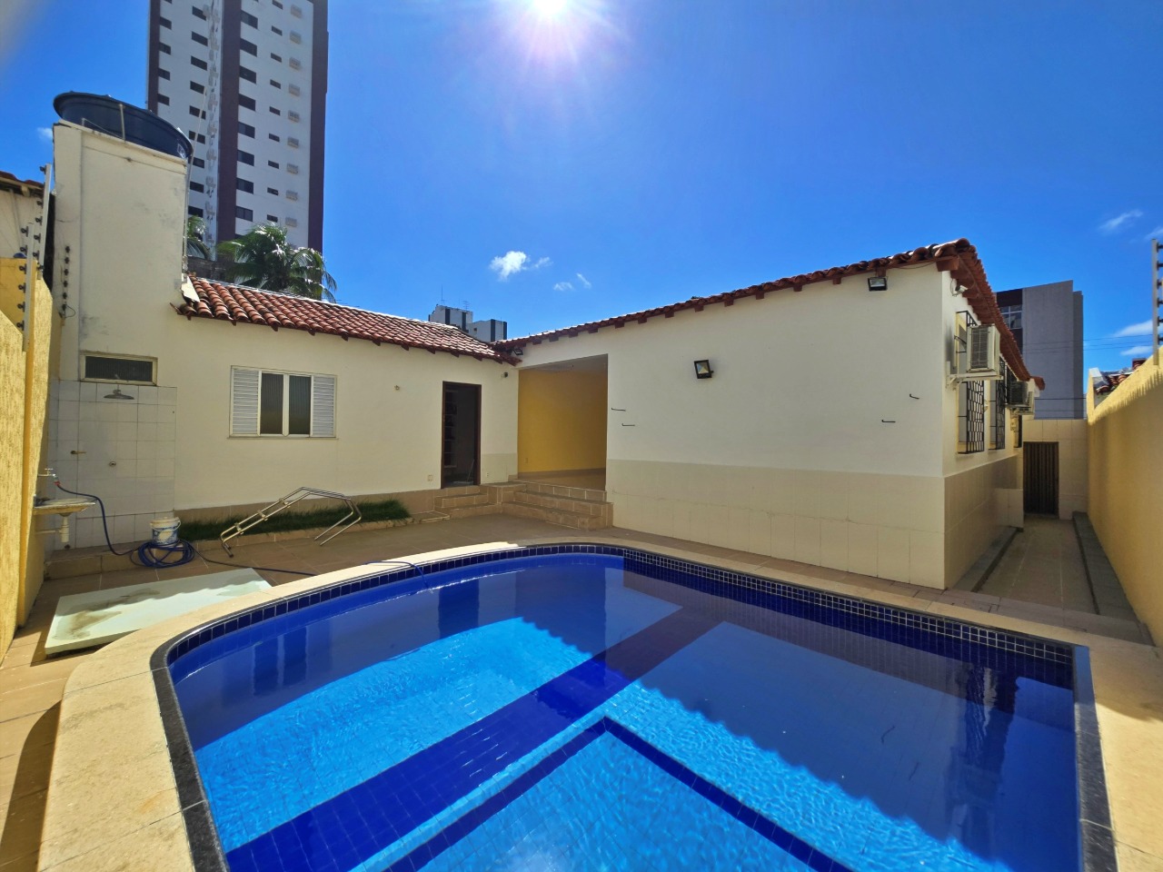 Casa, 4 quartos, 360 m² - Foto 2