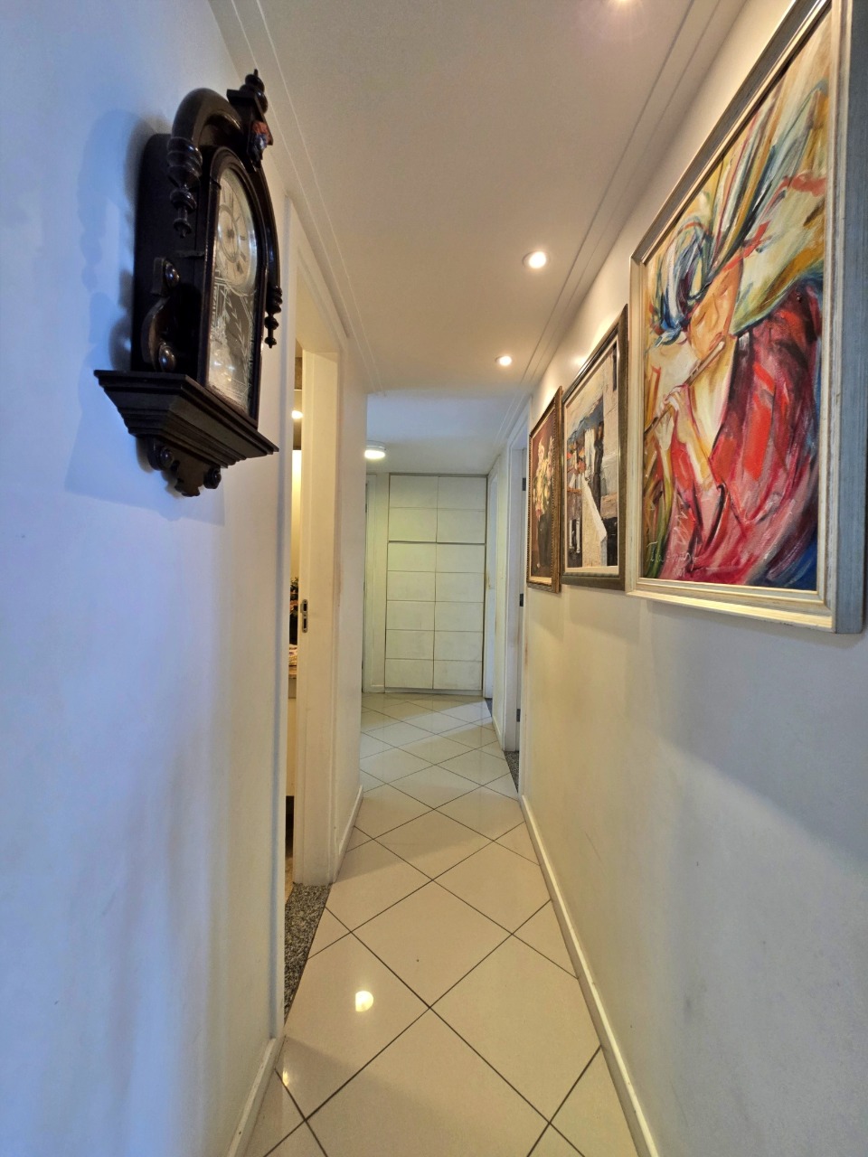 Apartamento à venda com 4 quartos, 167m² - Foto 9