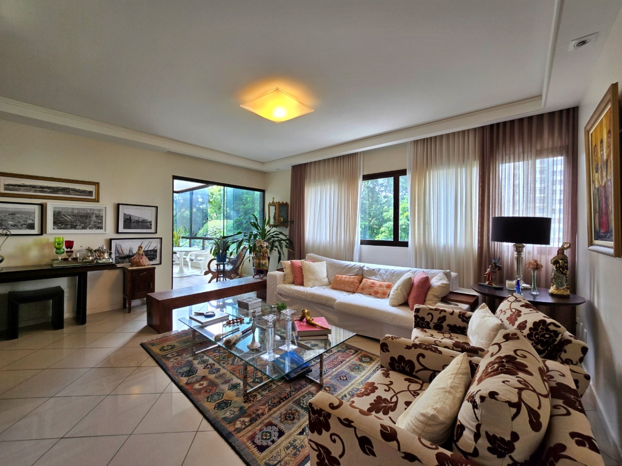 Apartamento à venda com 4 quartos, 167m² - Foto 1