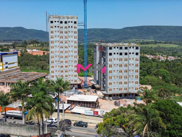 Apartamento à venda com 3 quartos, 85m² - Foto 1