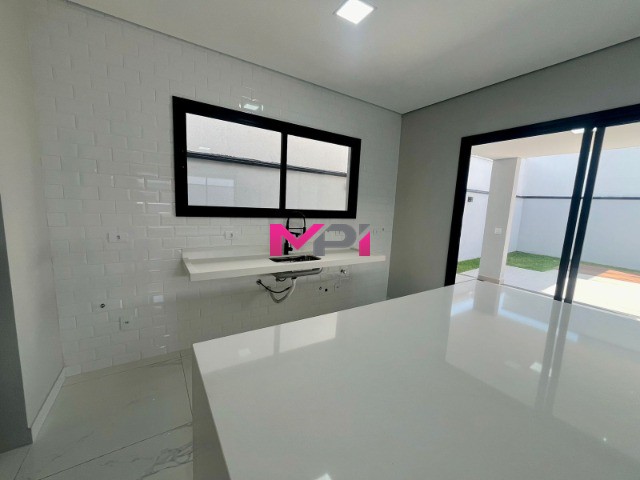 Casa de Condomínio à venda com 3 quartos, 250m² - Foto 11