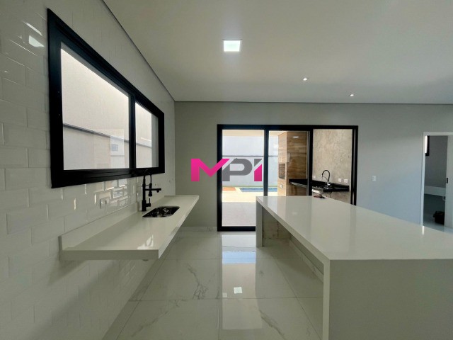 Casa de Condomínio à venda com 3 quartos, 250m² - Foto 15