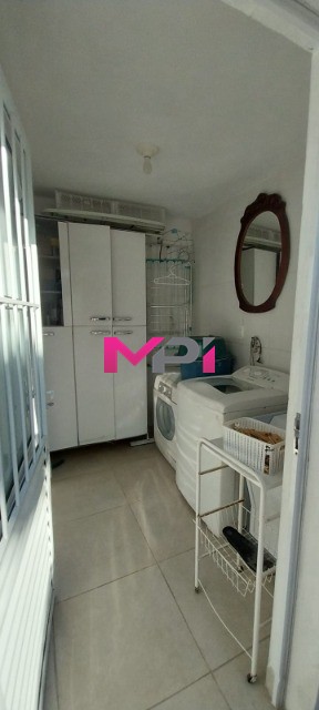 Casa à venda com 3 quartos, 255m² - Foto 26