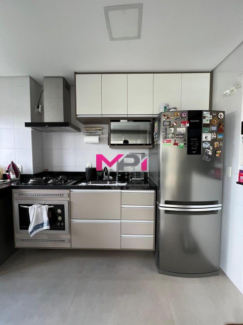 Apartamento à venda com 2 quartos, 137m² - Foto 9