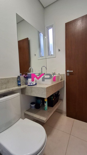 Casa de Condomínio à venda com 4 quartos, 277m² - Foto 11