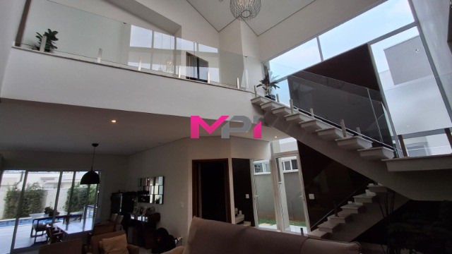 Casa de Condomínio à venda com 4 quartos, 277m² - Foto 3