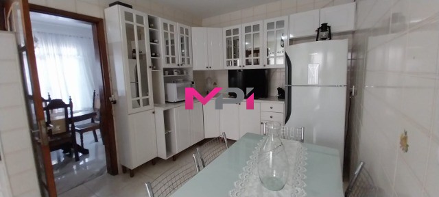 Casa à venda com 3 quartos, 255m² - Foto 10
