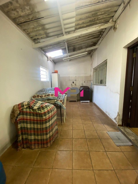 Casa à venda com 3 quartos, 481m² - Foto 7