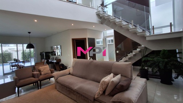 Casa de Condomínio à venda com 4 quartos, 277m² - Foto 2