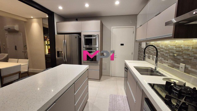 Apartamento à venda com 4 quartos, 189m² - Foto 12