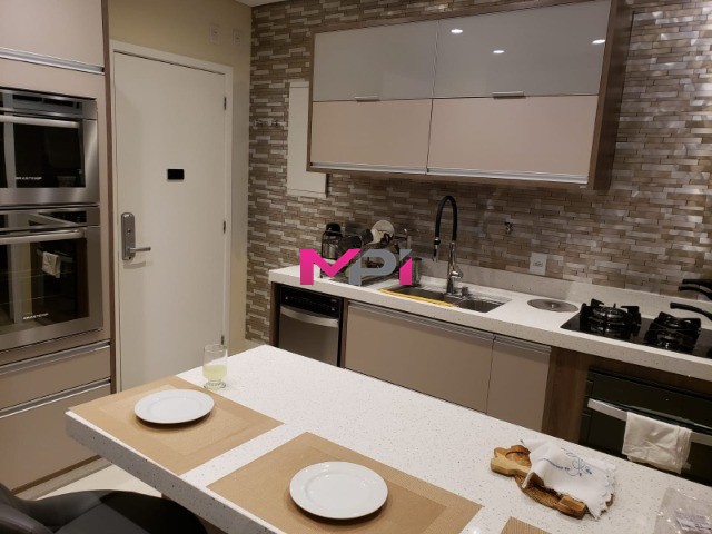 Apartamento à venda com 4 quartos, 189m² - Foto 15