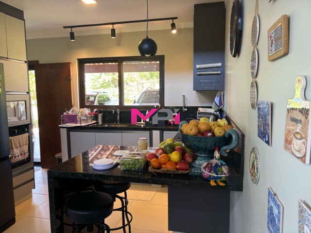 Sítio à venda com 3 quartos, 700m² - Foto 13