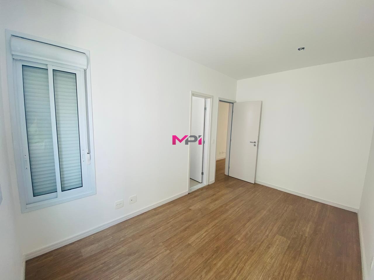 Apartamento à venda com 3 quartos, 83m² - Foto 11