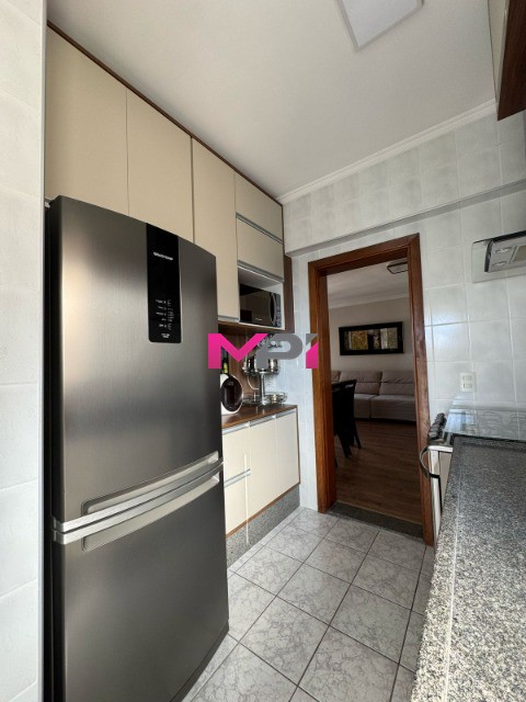 Apartamento à venda com 3 quartos, 92m² - Foto 4