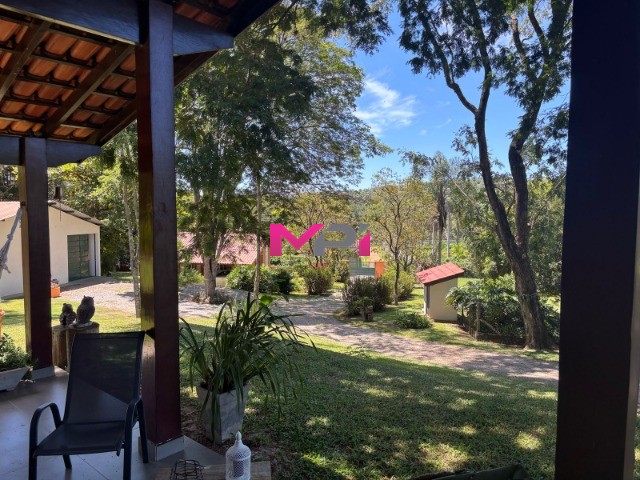 Sítio à venda com 3 quartos, 700m² - Foto 40