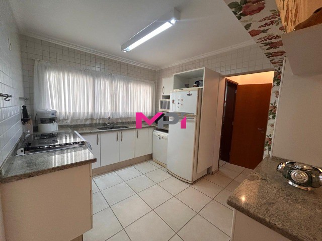 Apartamento à venda com 3 quartos, 170m² - Foto 12