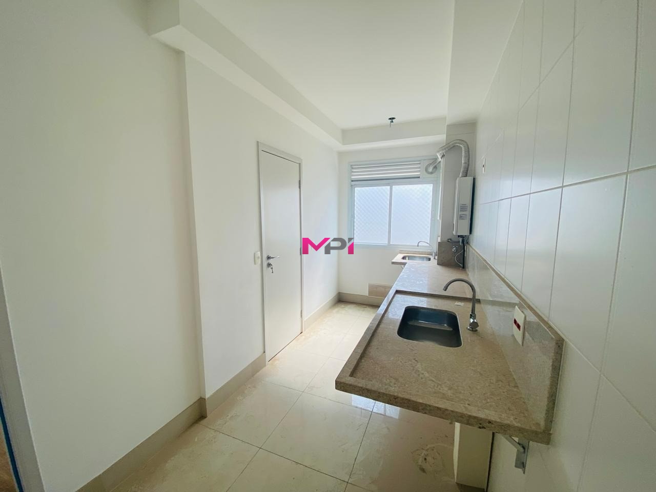 Apartamento à venda com 3 quartos, 83m² - Foto 6