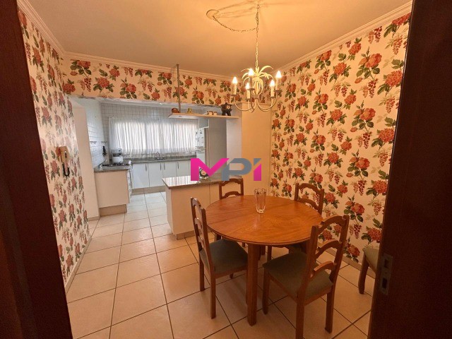 Apartamento à venda com 3 quartos, 170m² - Foto 11