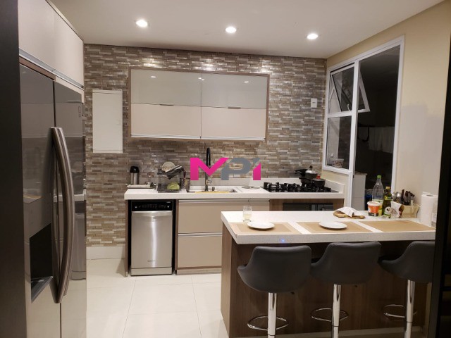 Apartamento à venda com 4 quartos, 189m² - Foto 10