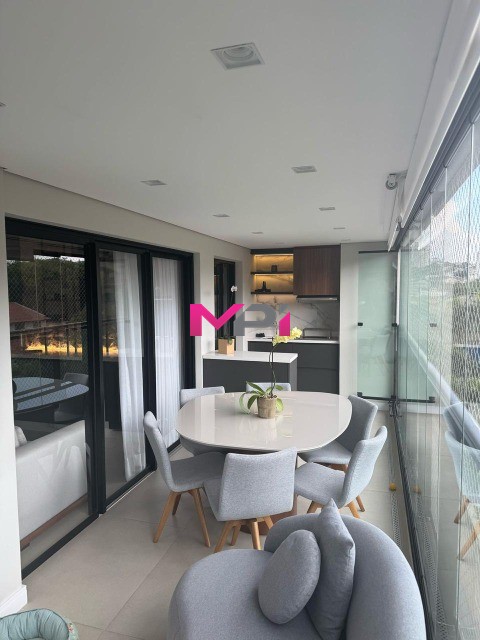 Apartamento à venda com 3 quartos, 141m² - Foto 13