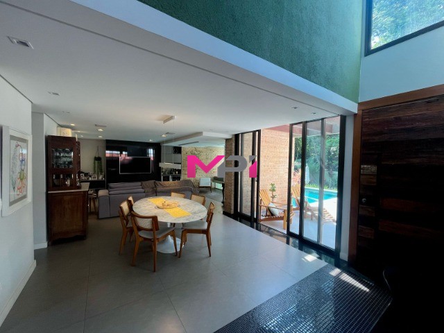 Casa de Condomínio à venda com 3 quartos, 318m² - Foto 22