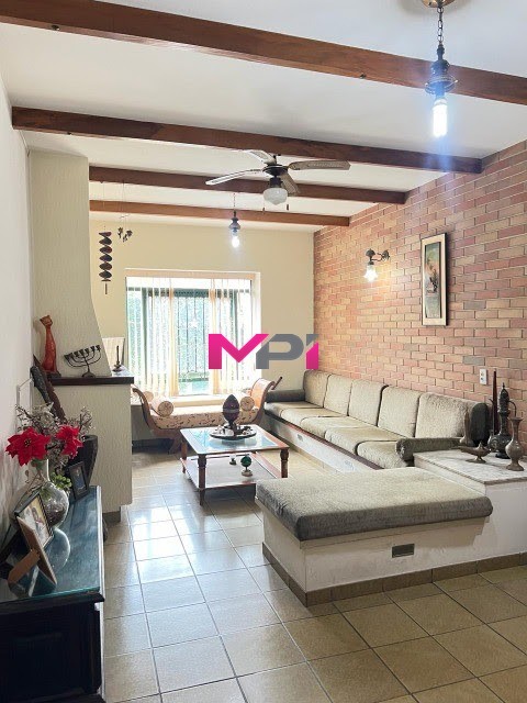 Casa à venda com 3 quartos, 455m² - Foto 14