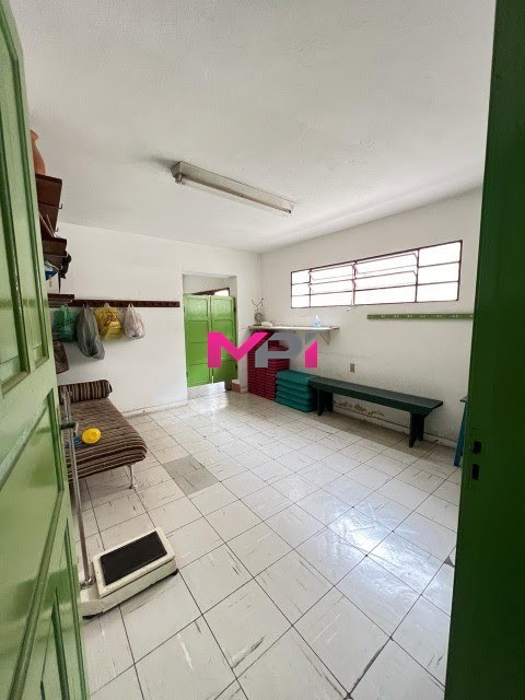 Casa à venda com 3 quartos, 455m² - Foto 25