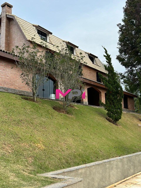 Casa de Condomínio à venda com 3 quartos, 400m² - Foto 2