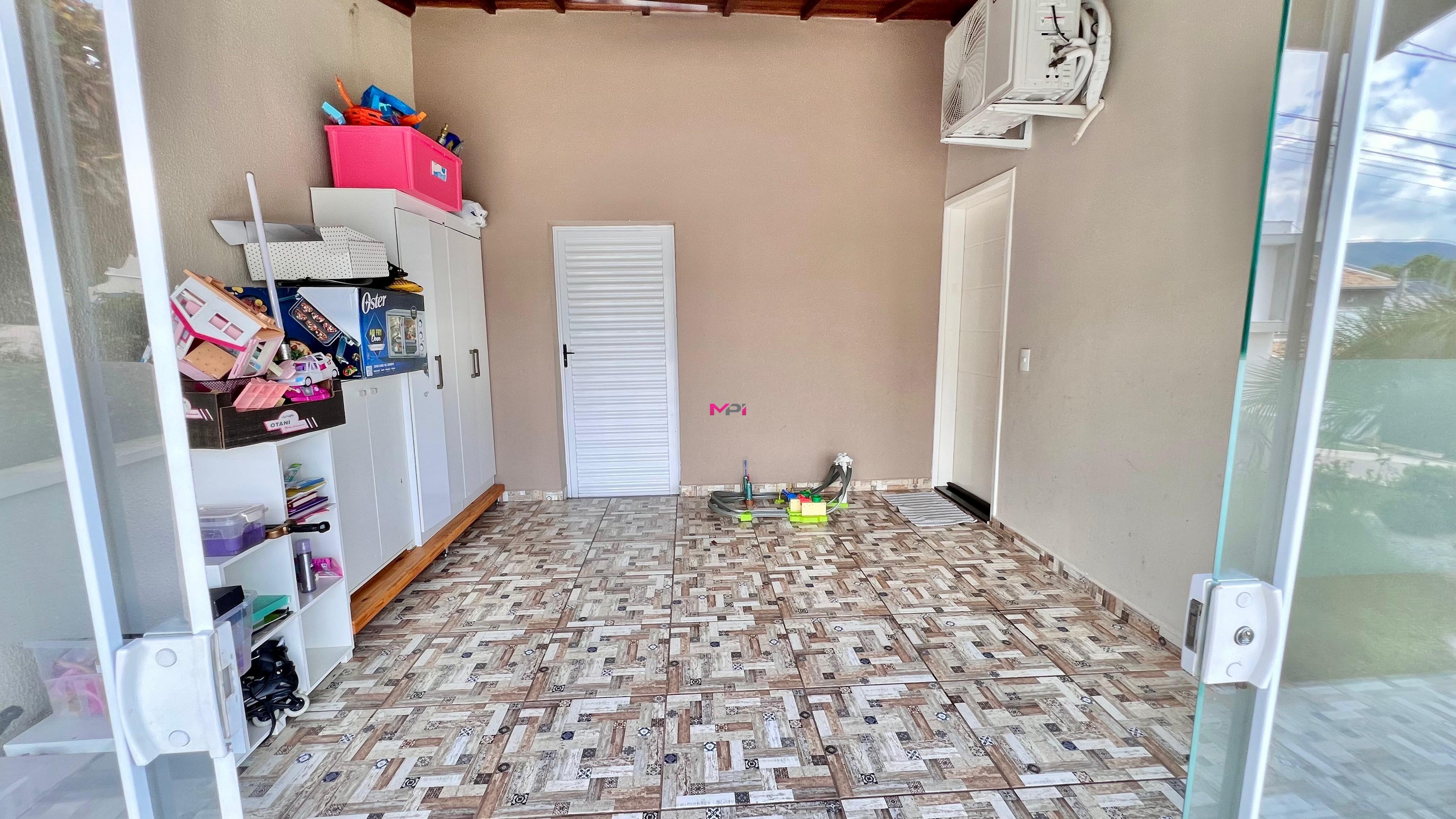 Casa de Condomínio à venda com 3 quartos, 160m² - Foto 3