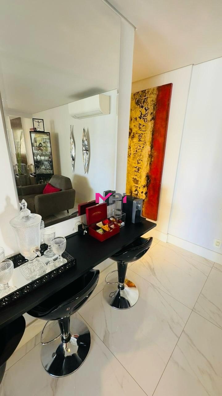 Apartamento à venda com 3 quartos, 131m² - Foto 13