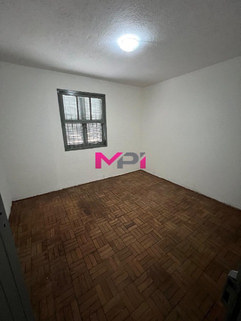 Casa à venda com 2 quartos, 320m² - Foto 10