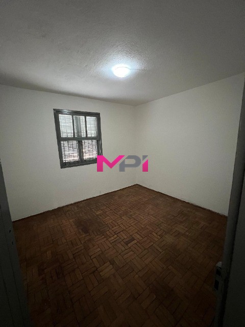 Casa à venda com 2 quartos, 320m² - Foto 14