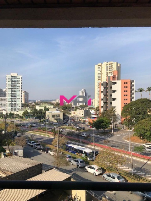 Apartamento à venda com 2 quartos, 64m² - Foto 11
