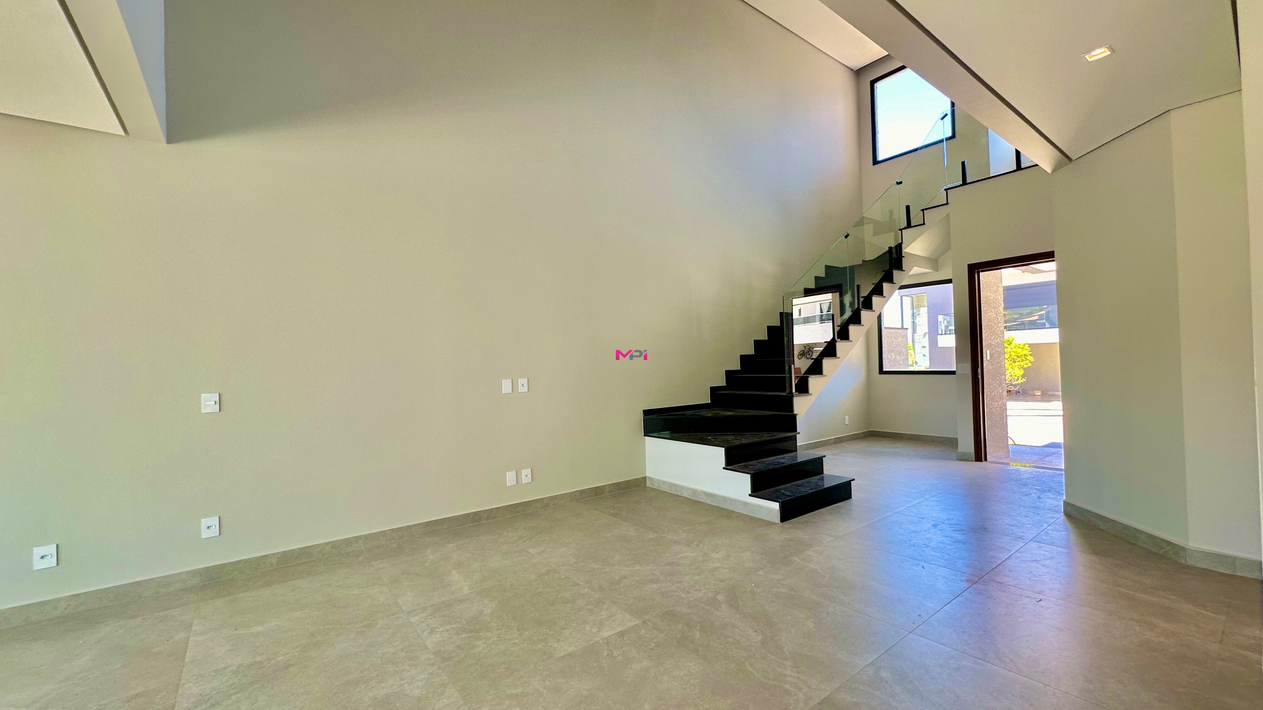 Casa de Condomínio à venda com 3 quartos, 250m² - Foto 7