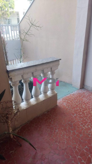 Casa à venda com 2 quartos, 184m² - Foto 4