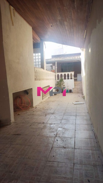 Casa à venda com 2 quartos, 184m² - Foto 9