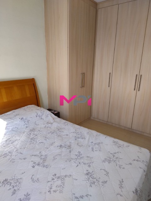 Apartamento à venda com 2 quartos, 64m² - Foto 7