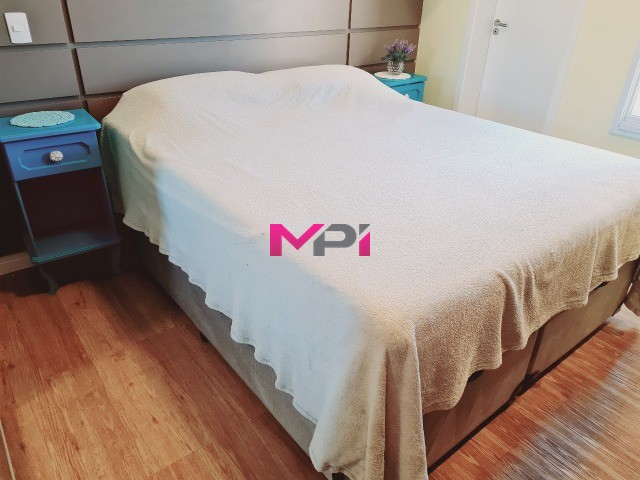 Apartamento à venda com 2 quartos, 70m² - Foto 8