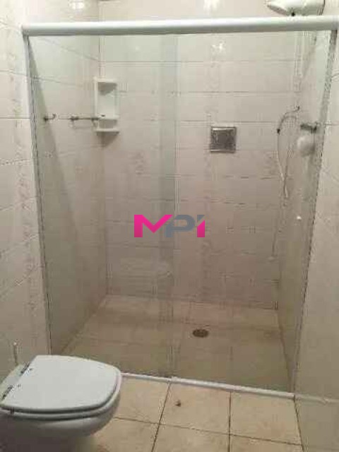 Casa à venda com 2 quartos, 250m² - Foto 8
