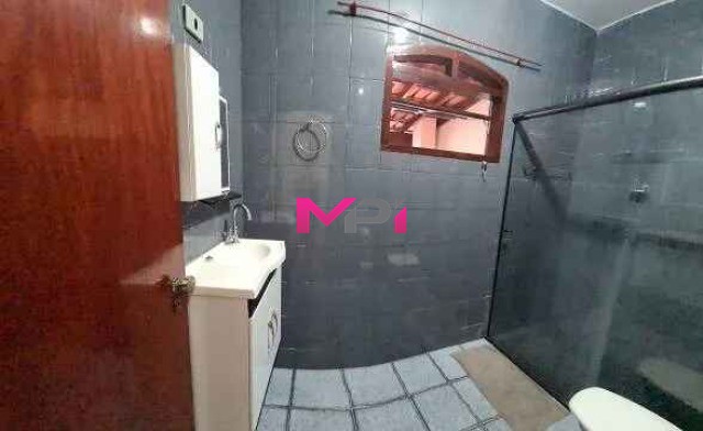 Casa à venda com 2 quartos, 250m² - Foto 10