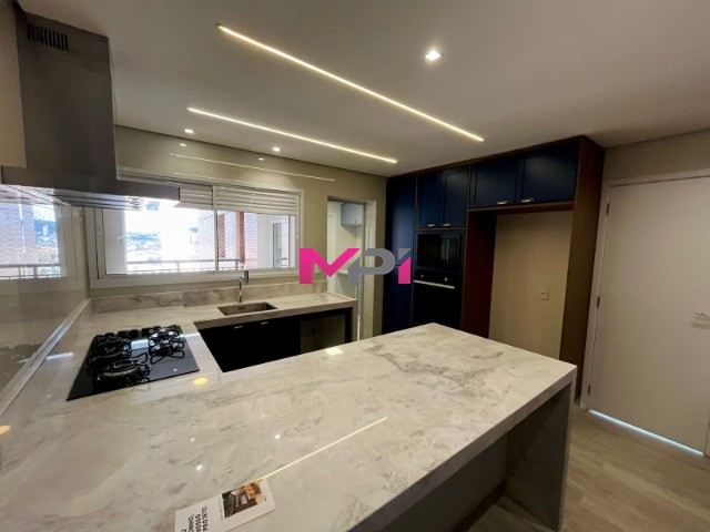 Apartamento à venda com 4 quartos, 175m² - Foto 9