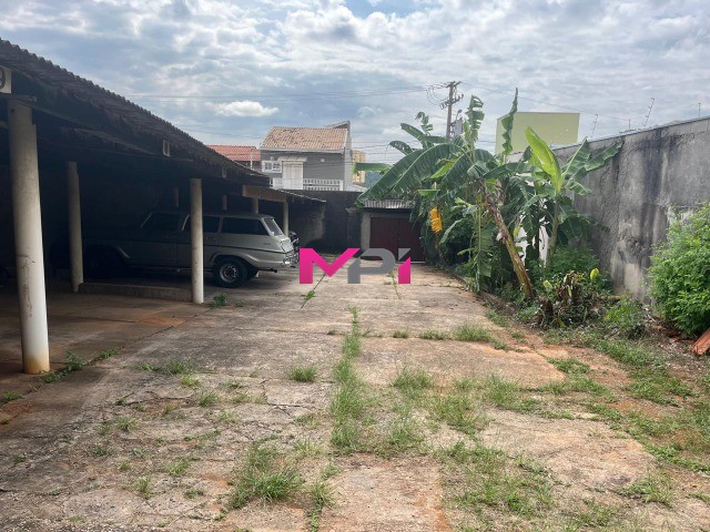 Terreno à venda, 300m² - Foto 1