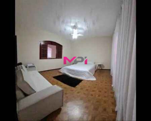 Casa à venda com 2 quartos, 250m² - Foto 11
