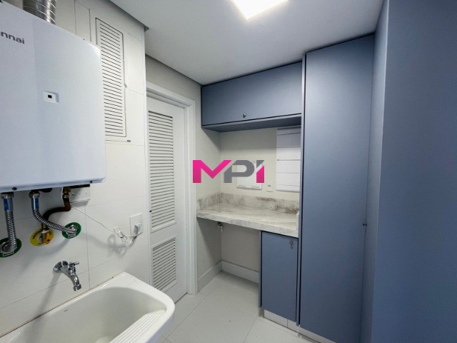 Apartamento à venda com 4 quartos, 175m² - Foto 17