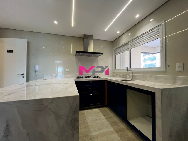 Apartamento à venda com 4 quartos, 175m² - Foto 13