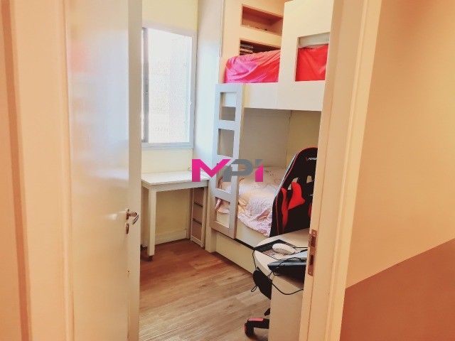 Apartamento à venda com 2 quartos, 70m² - Foto 14