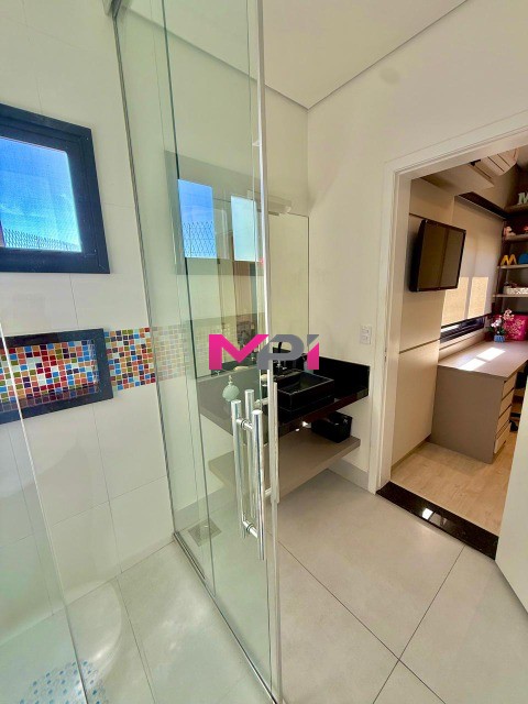 Casa de Condomínio à venda com 4 quartos, 283m² - Foto 34