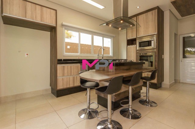 Casa de Condomínio à venda com 4 quartos, 357m² - Foto 10
